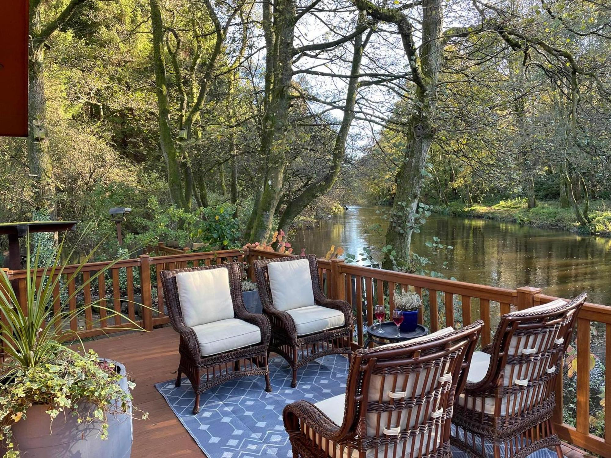 Riverbank Lodge دولار المظهر الخارجي الصورة